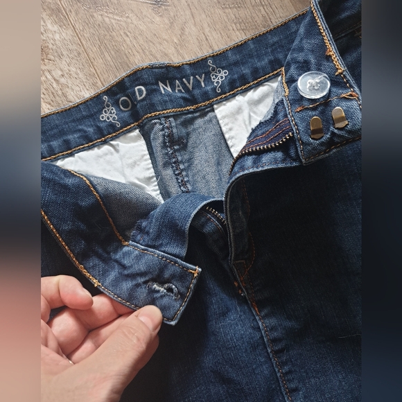 Old Navy Jean Skirt. - Picture 3 of 7